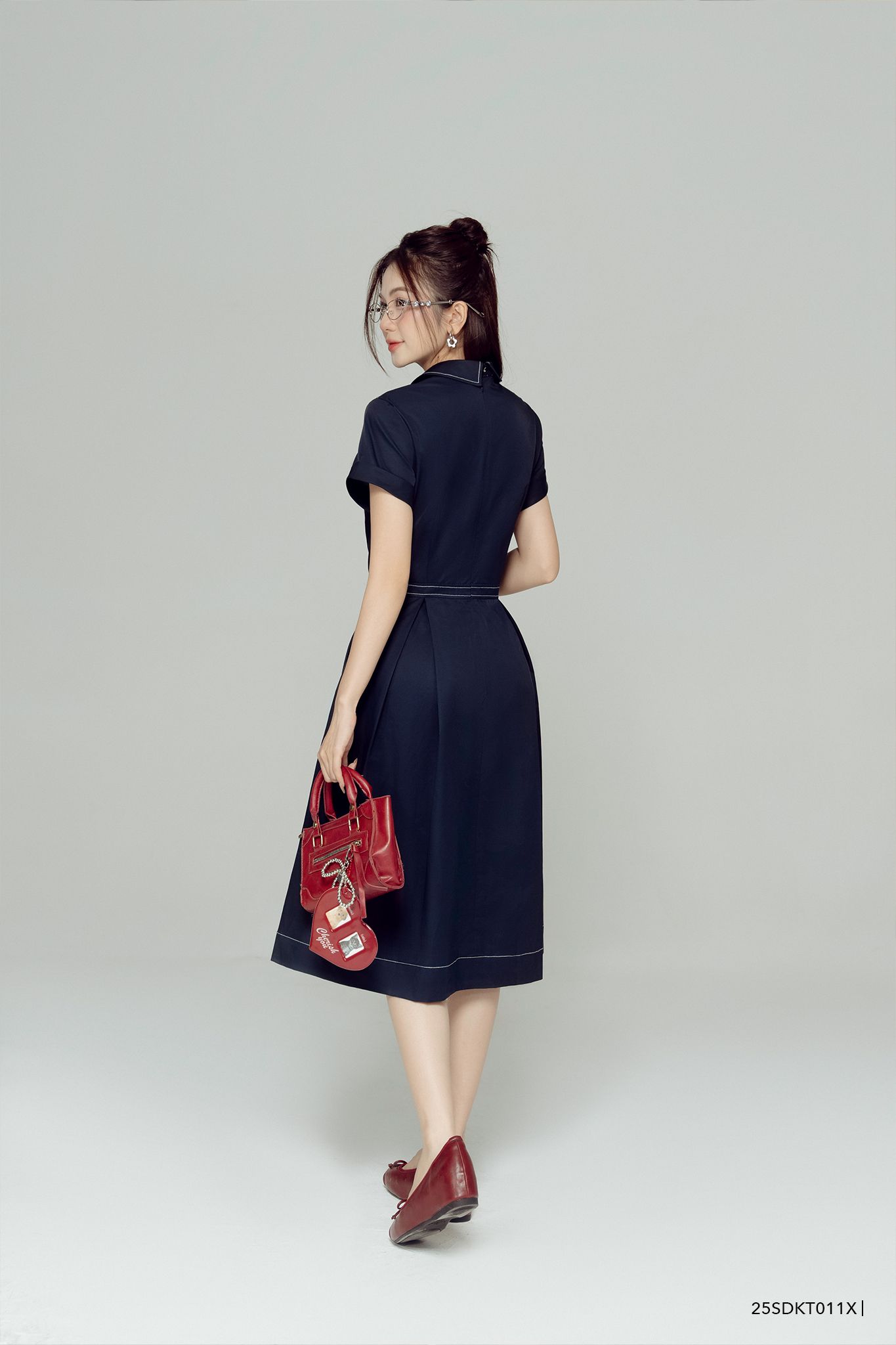  Đầm tay ngắn, Dáng thắt eo 25SDKT011X 