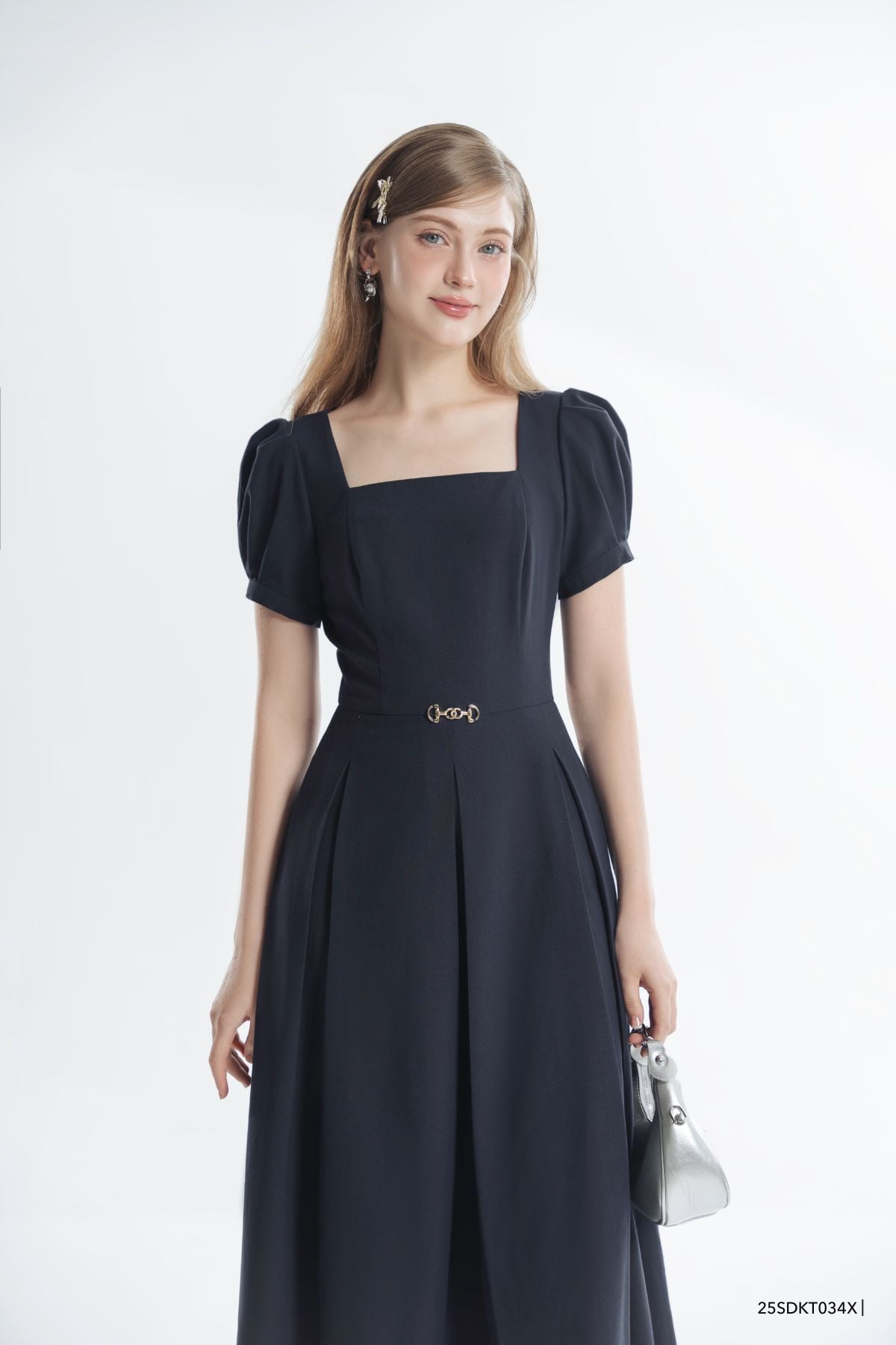 Đầm tay ngắn, Dáng thắt eo 25SDKT034X 