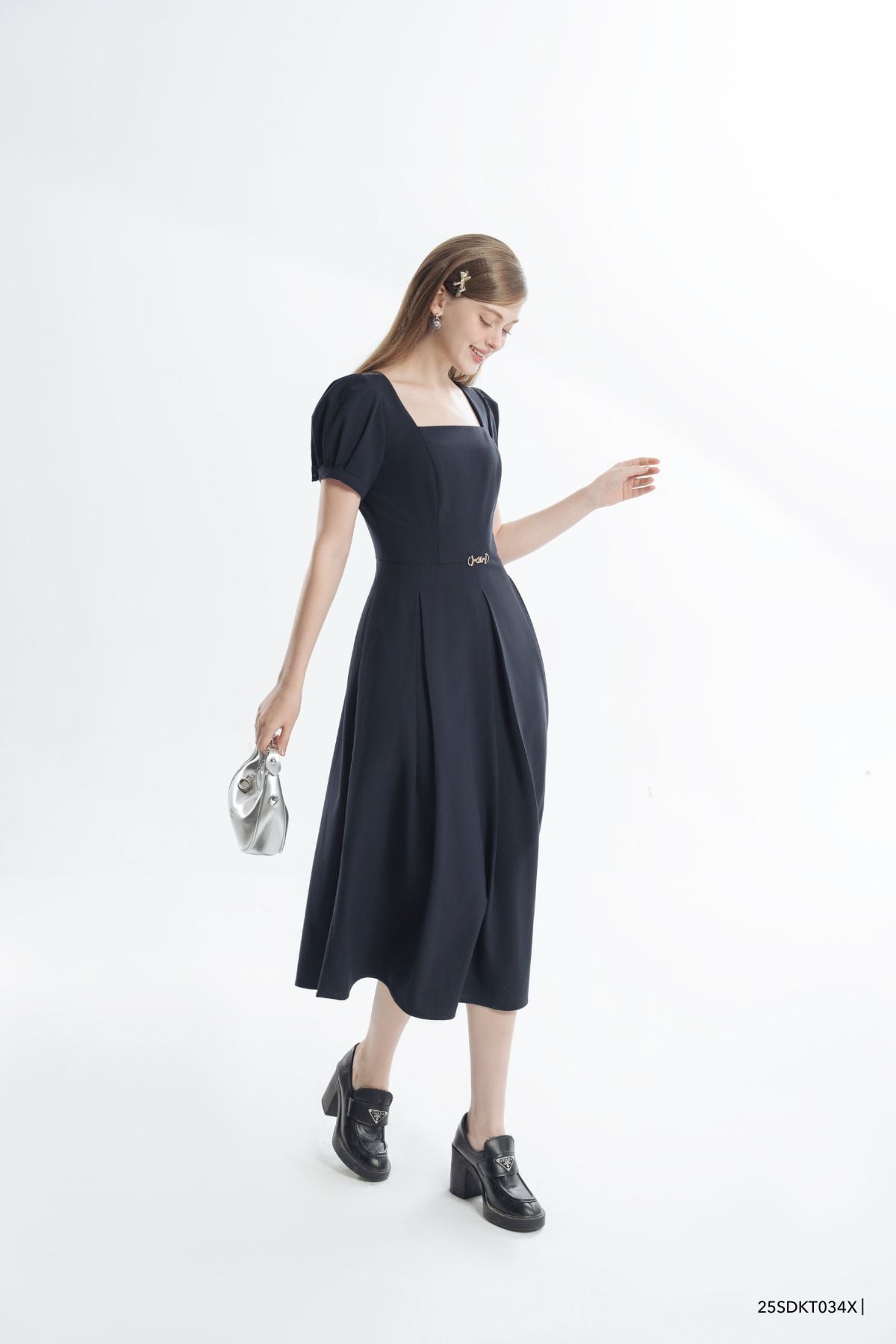  Đầm tay ngắn, Dáng thắt eo 25SDKT034X 