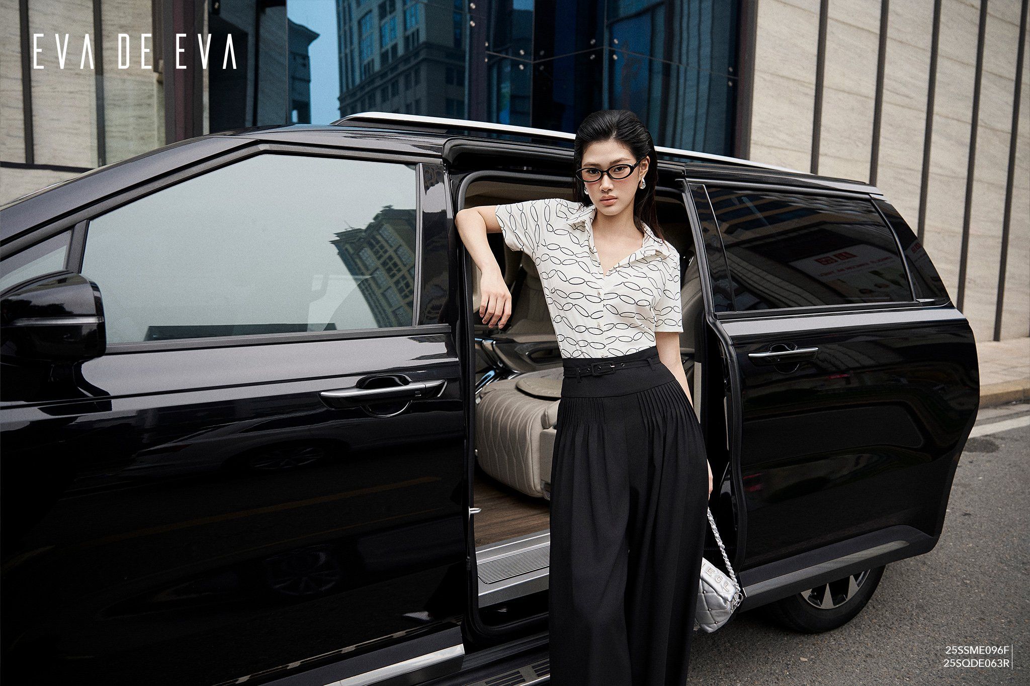  Sơ mi tay ngắn, Dáng sơ vin 25SSME096F 
