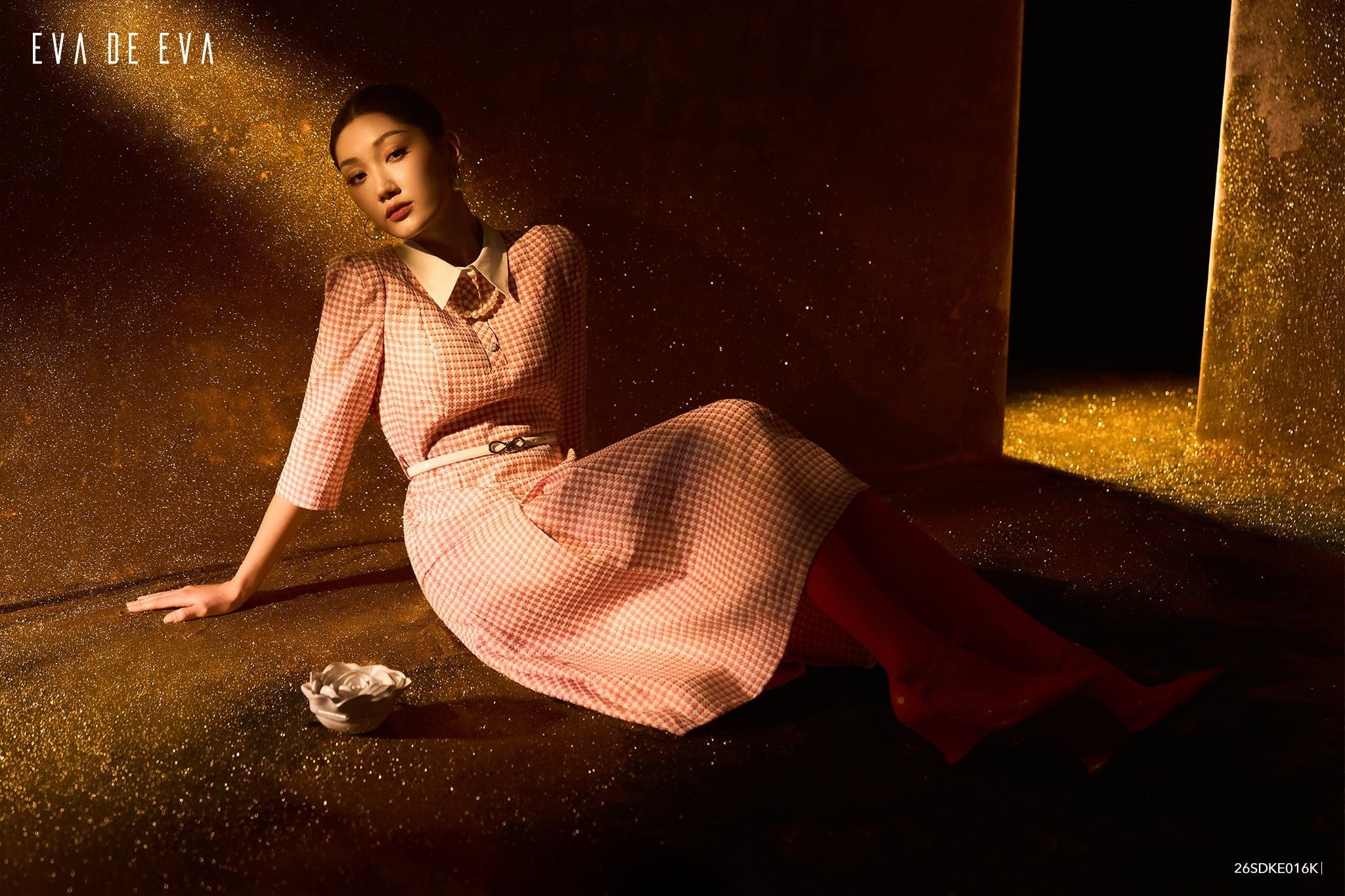  Đầm tay lỡ, Dáng thắt eo 26SDKE016K 