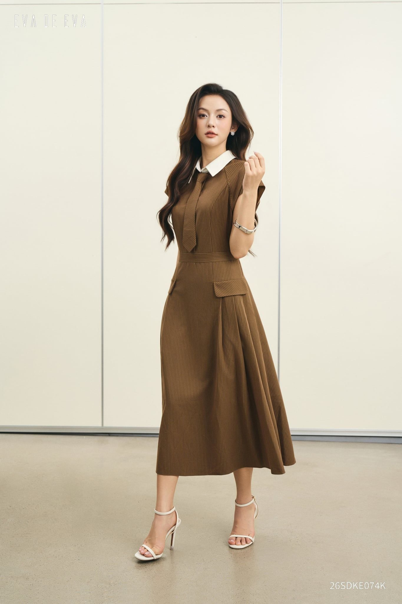  Đầm tay ngắn, Dáng thắt eo 26SDKE074K 