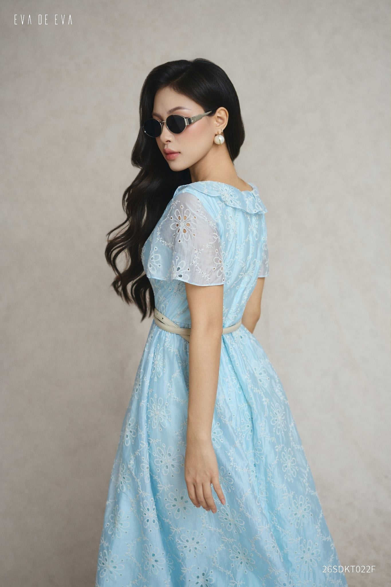  Đầm tay ngắn, Dáng thắt eo 26SDKT022F 