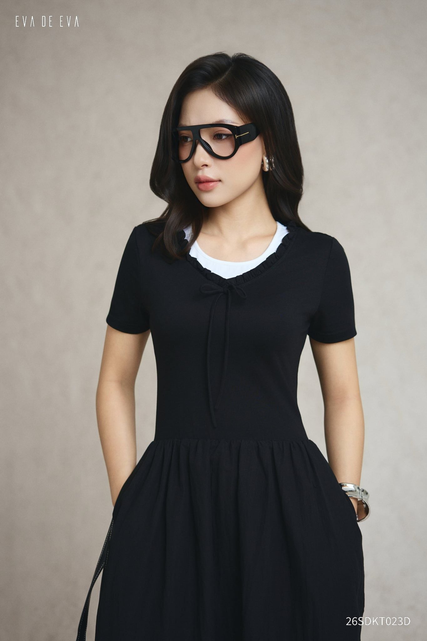  Đầm tay ngắn, Dáng thắt eo 26SDKT023D 