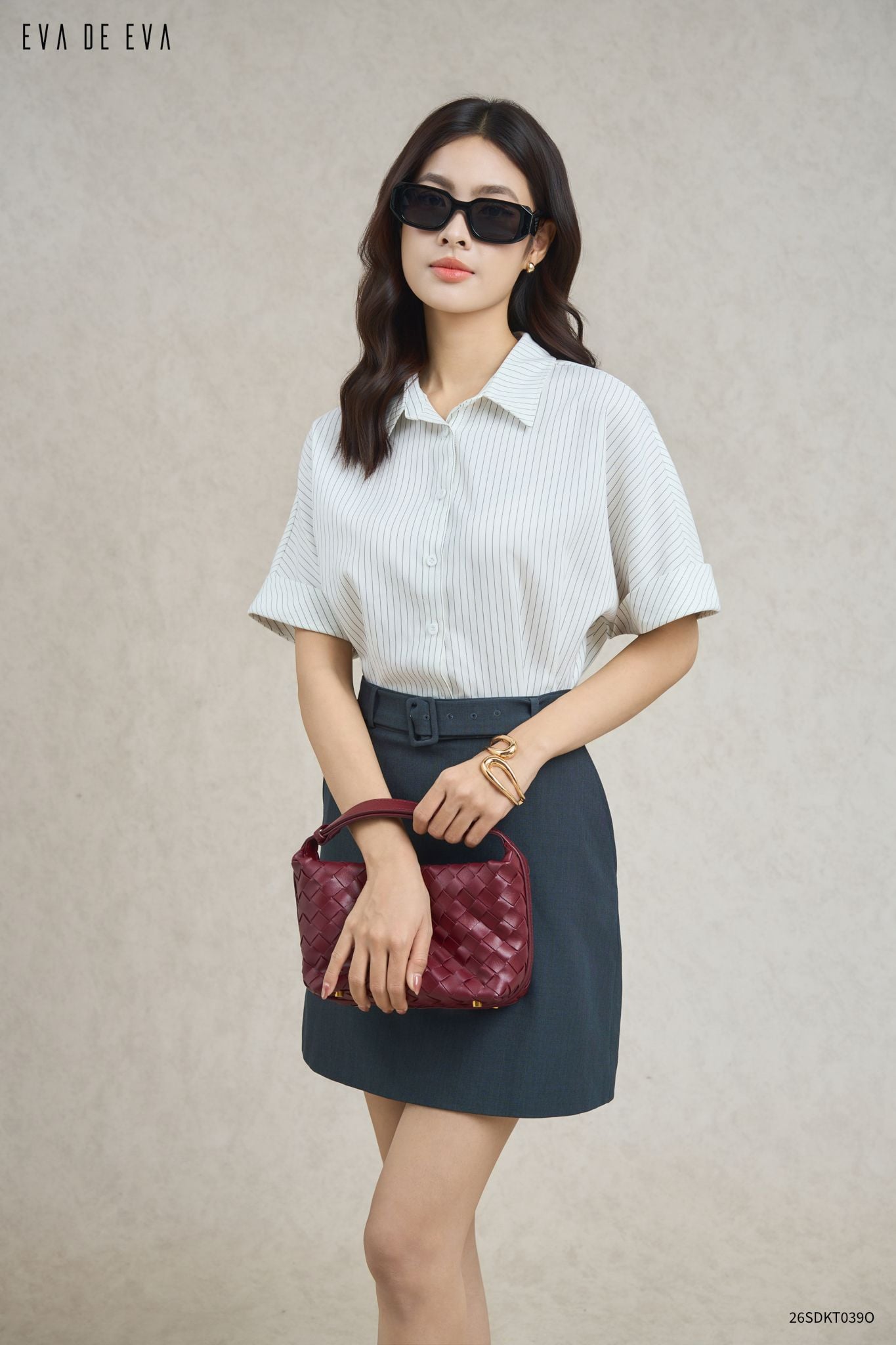  Đầm tay ngắn, Dáng thắt eo 26SDKT039O 
