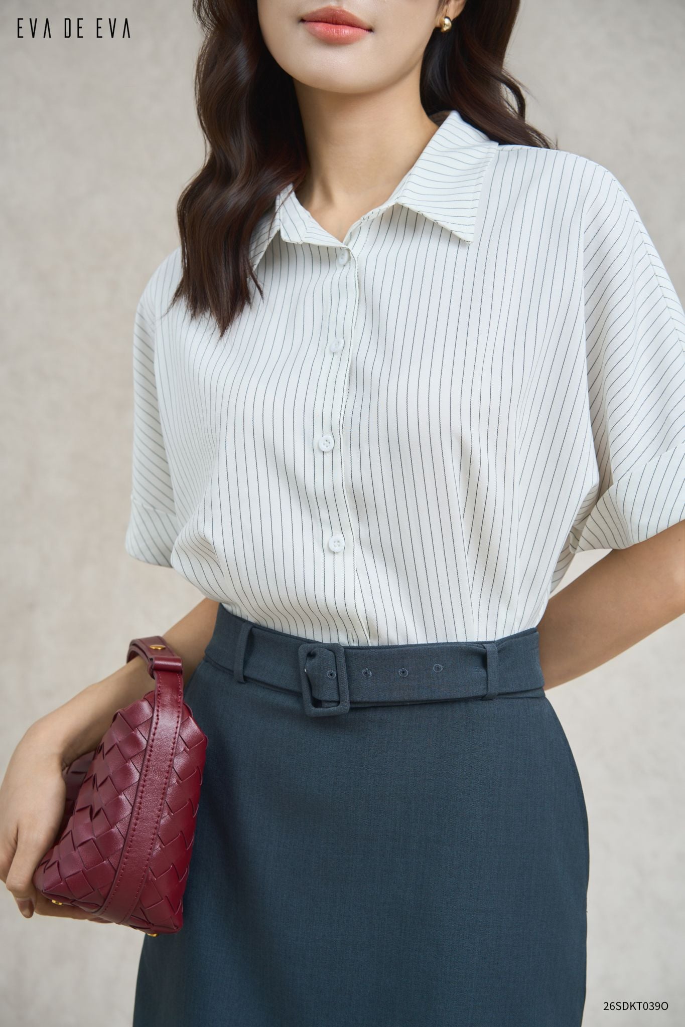  Đầm tay ngắn, Dáng thắt eo 26SDKT039O 