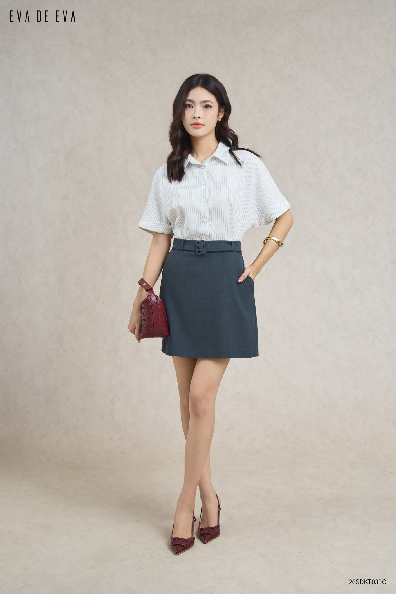  Đầm tay ngắn, Dáng thắt eo 26SDKT039O 