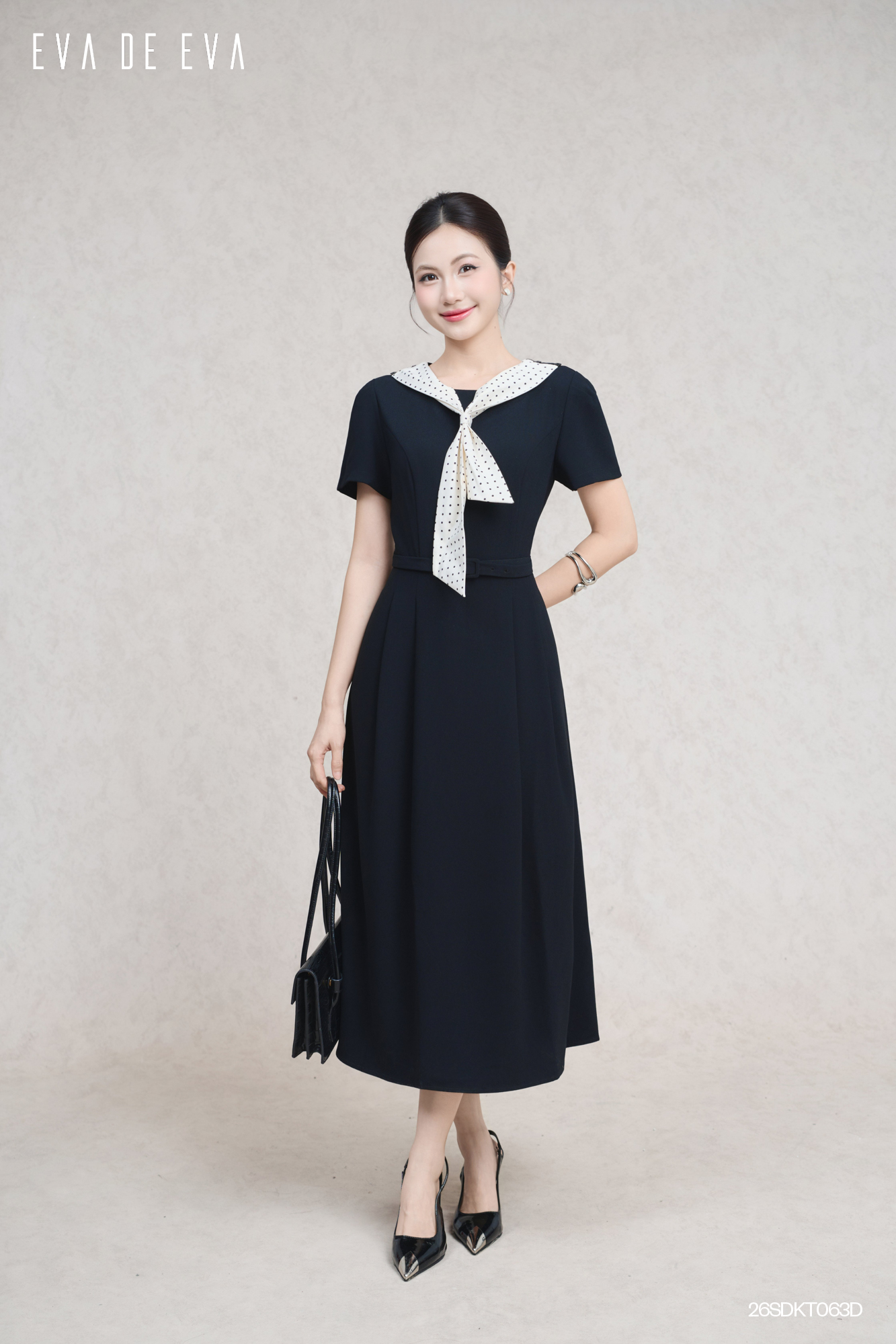  Đầm tay ngắn, Dáng thắt eo 26SDKT063D 