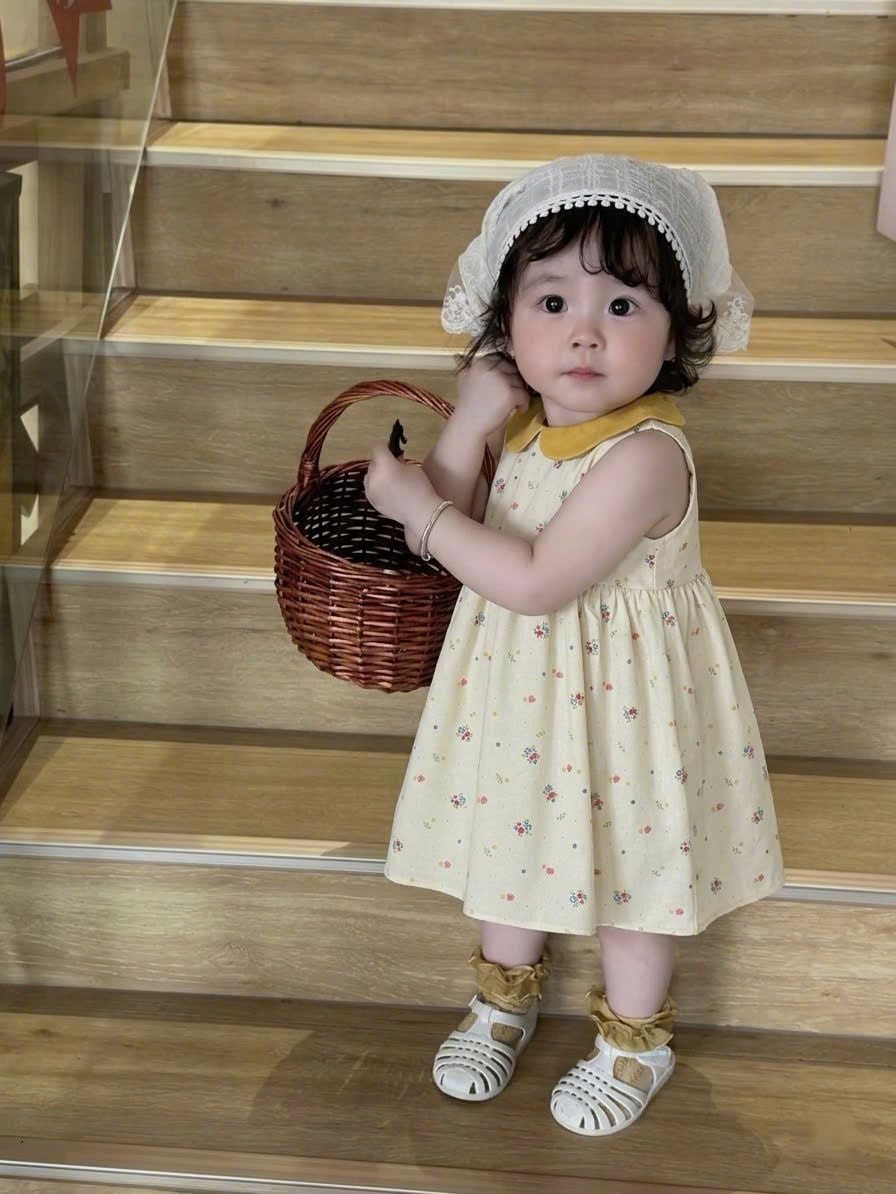  Đầm linen hoa nhí cổ lá sen phối màu bé gái ECOBAMBI - 8935334001664 