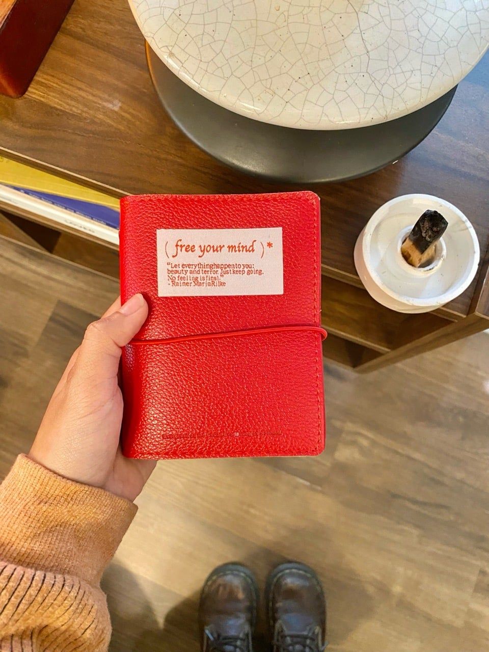  Sổ Còng Bìa Da Free Your Mind 