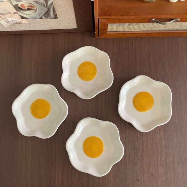  Bát Gia Vị Và Gác Đũa Trái Trứng Ốp La 