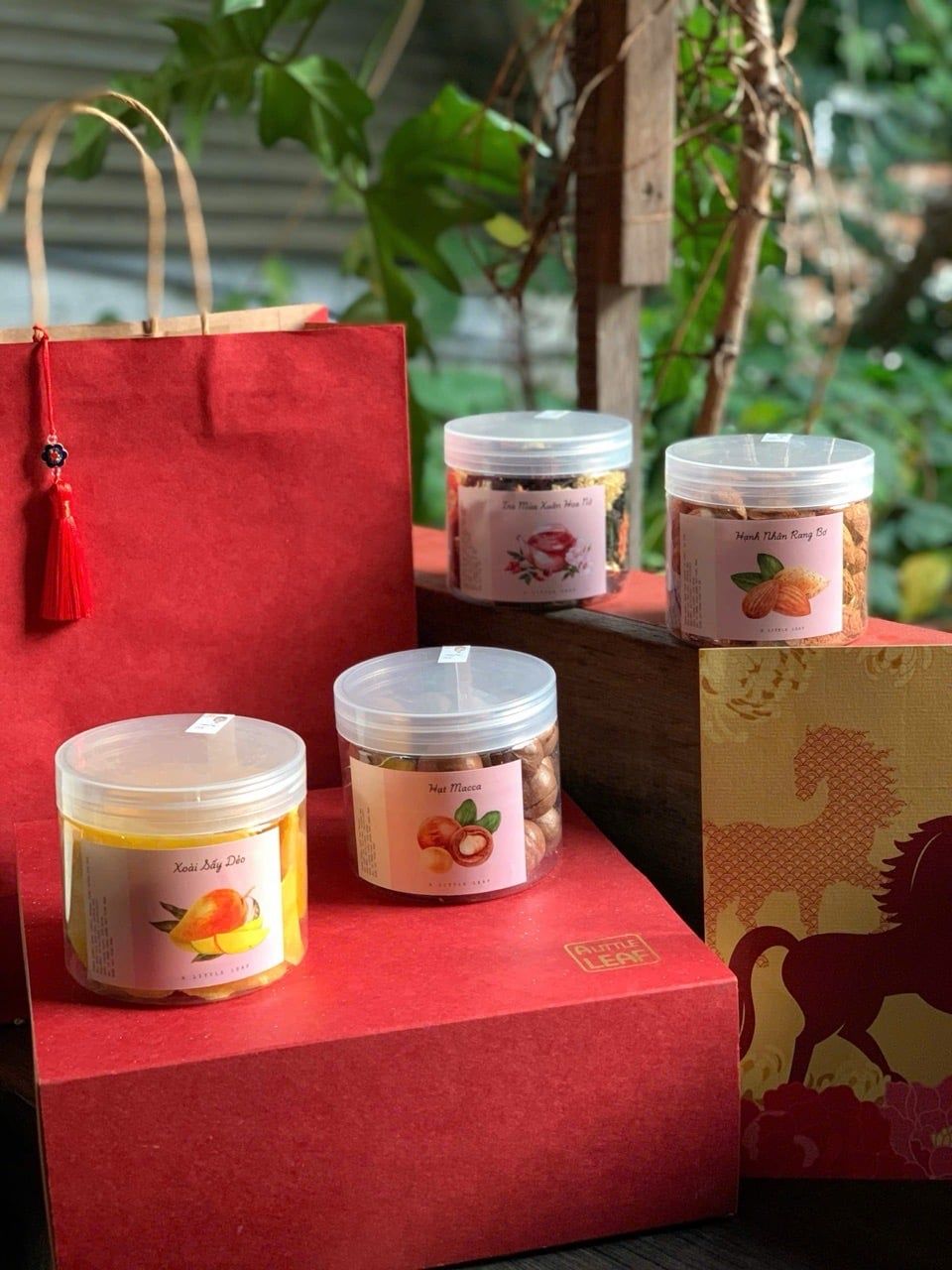  Set Quà Tết Mã Hoa Phi Yến 