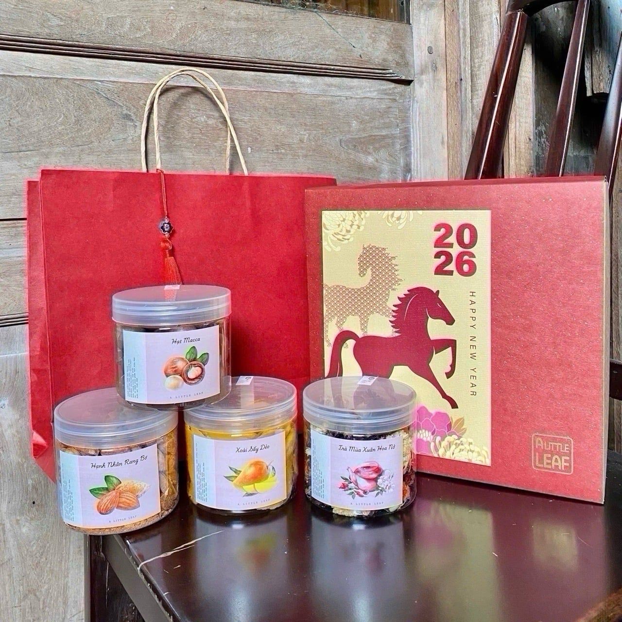  Set Quà Tết Mã Hoa Phi Yến 