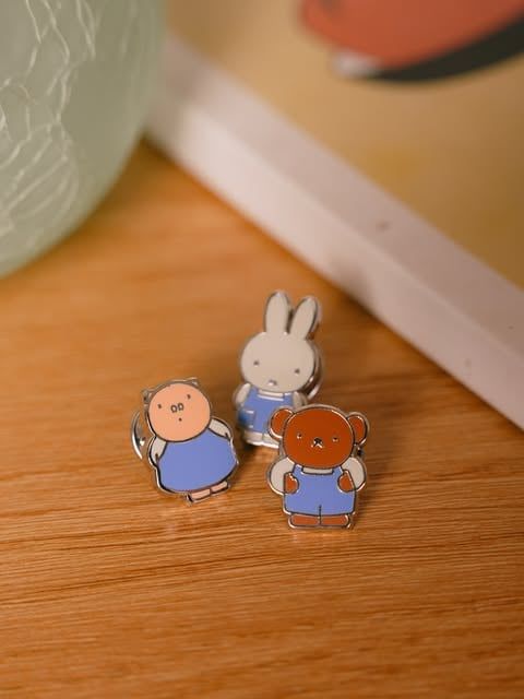 ( ORDER ) Pin Cài Áo Miffy In Seoul 