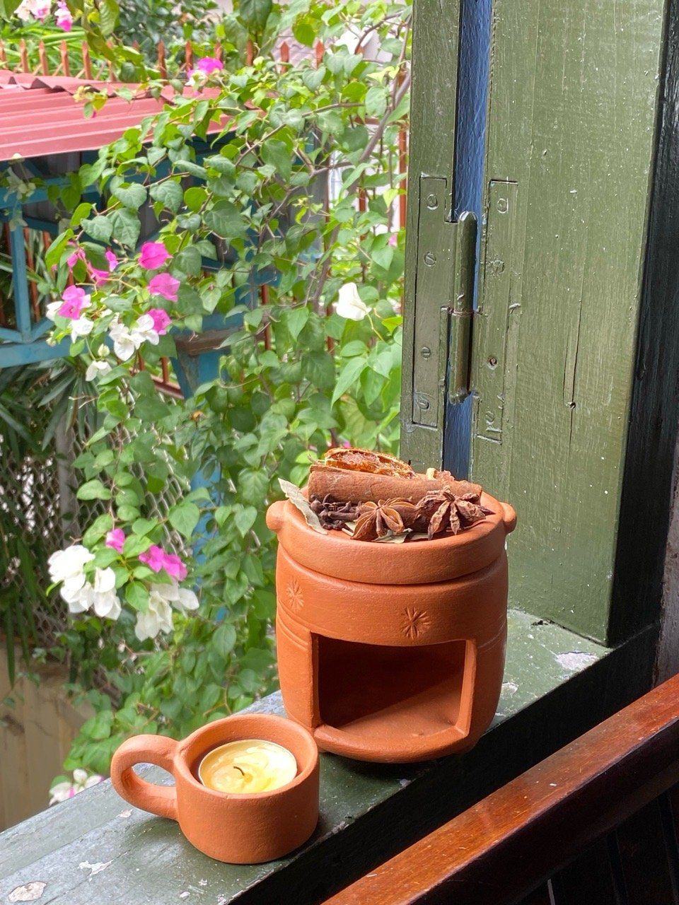  Bếp Xông (kèm đĩa nến) 