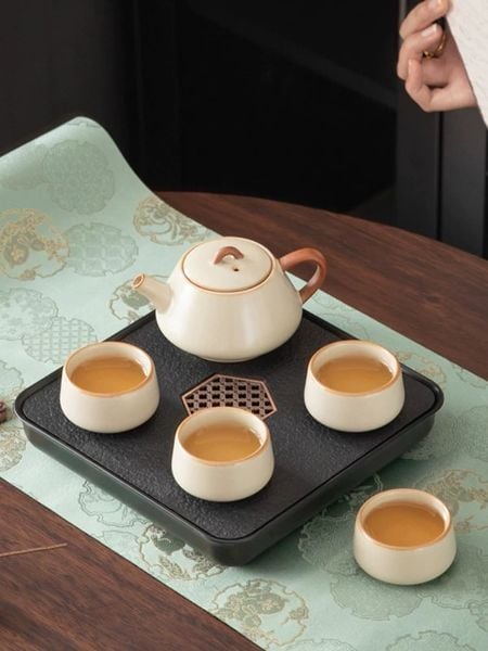  Bộ Ấm Nhất Ẩm Men Ngà 