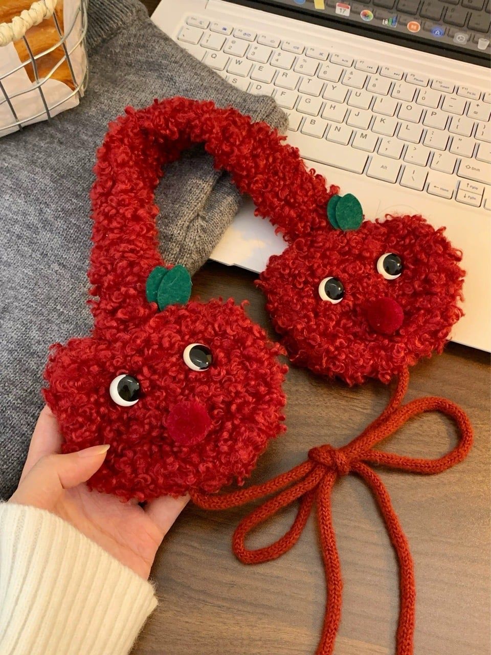  Bịt Tai Quả Táo Bông 