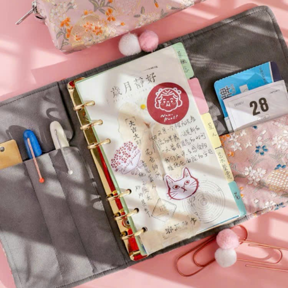  Set Quà Tặng Gấm Hoa (Sổ + Bút Máy Gỗ Đàn Hương) 