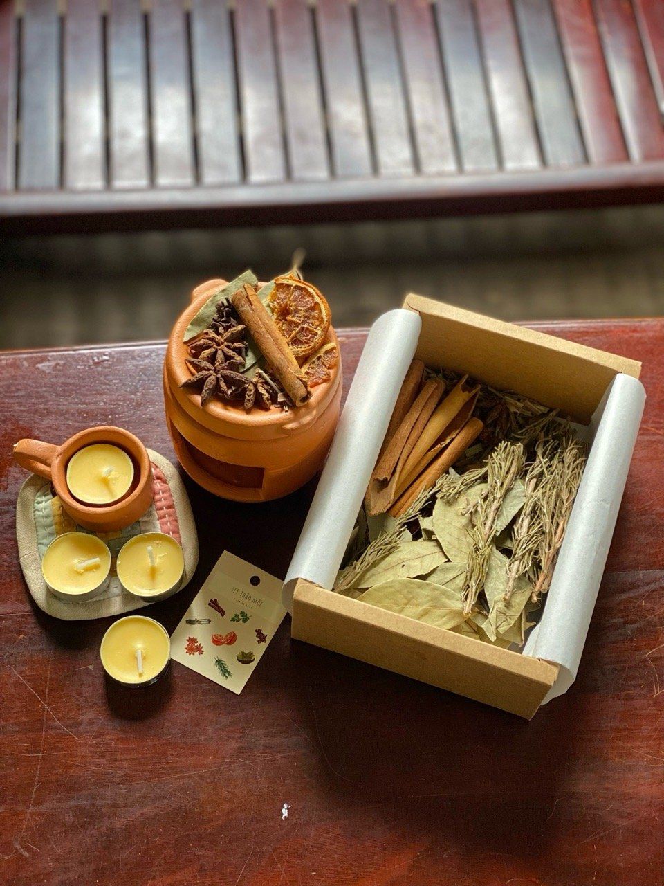  Bếp Xông (kèm đĩa nến) 