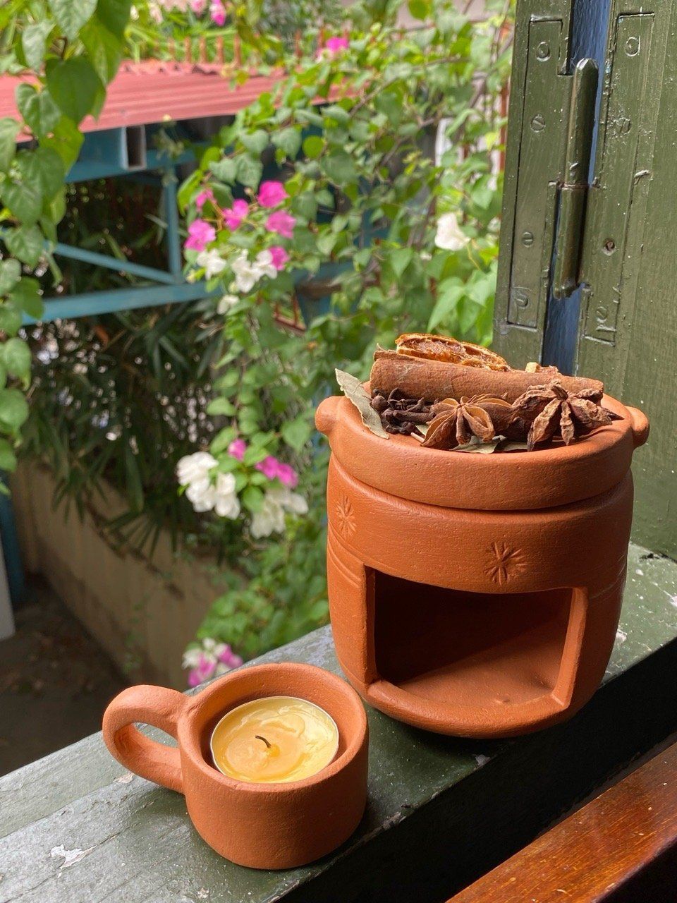  Bếp Xông (kèm đĩa nến) 