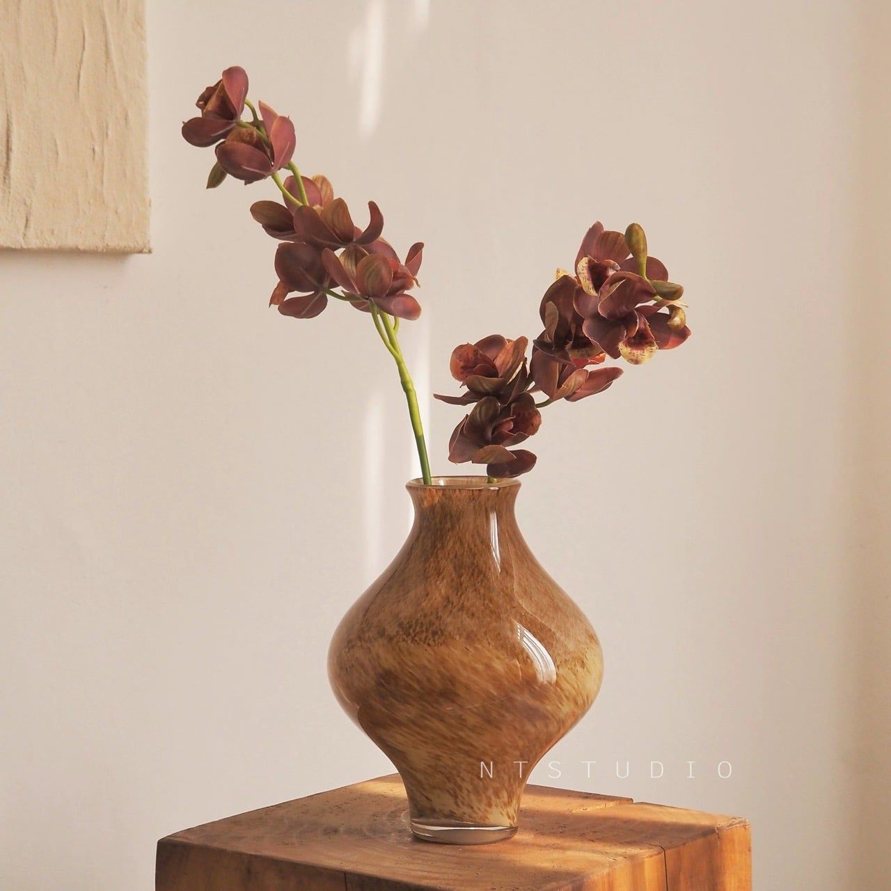  Bình Hoa Men Nâu Thời Trung Cổ 