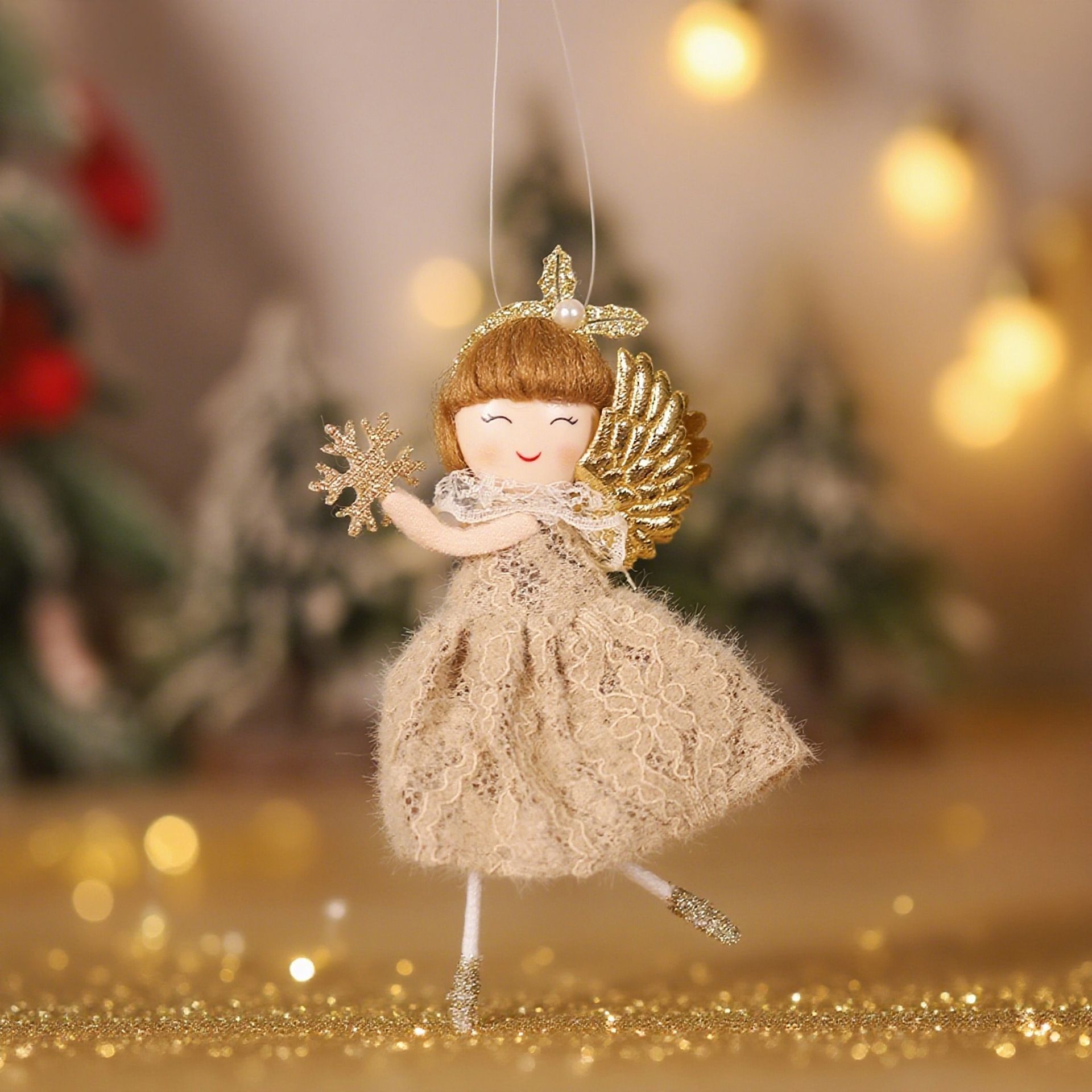  Thiên Thần Tóc Ngắn Ôm Bông Tuyết 