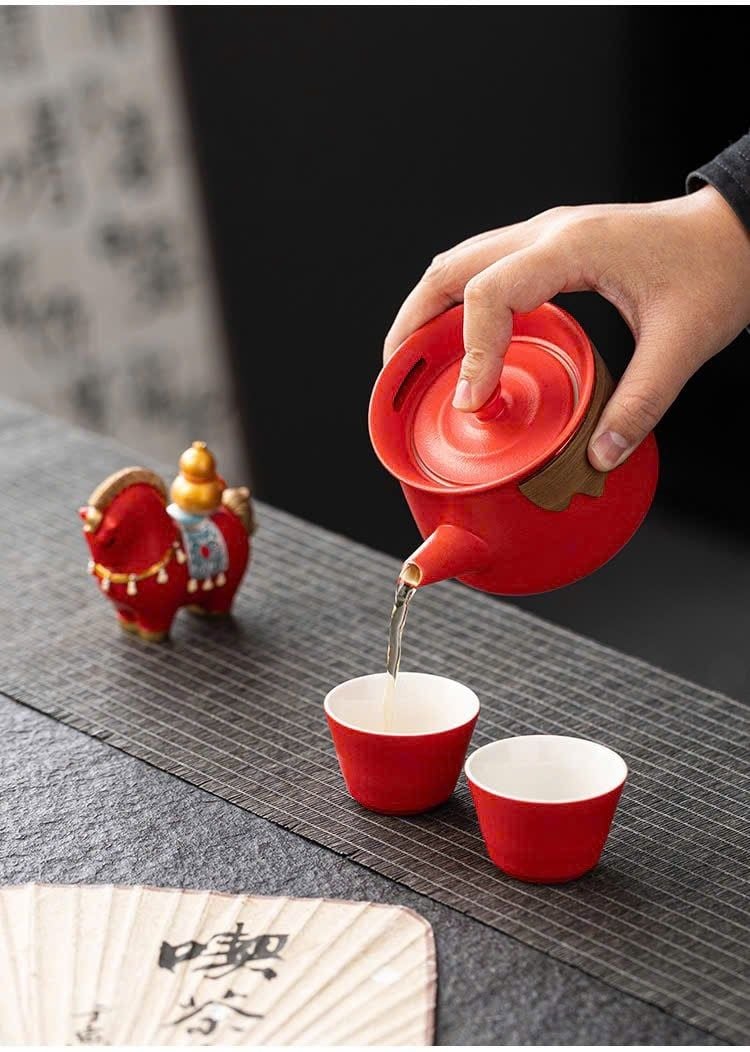  Bộ Ấm Trà Mã Đáo Cát Tường - Quà Tặng May Mắn 2026 