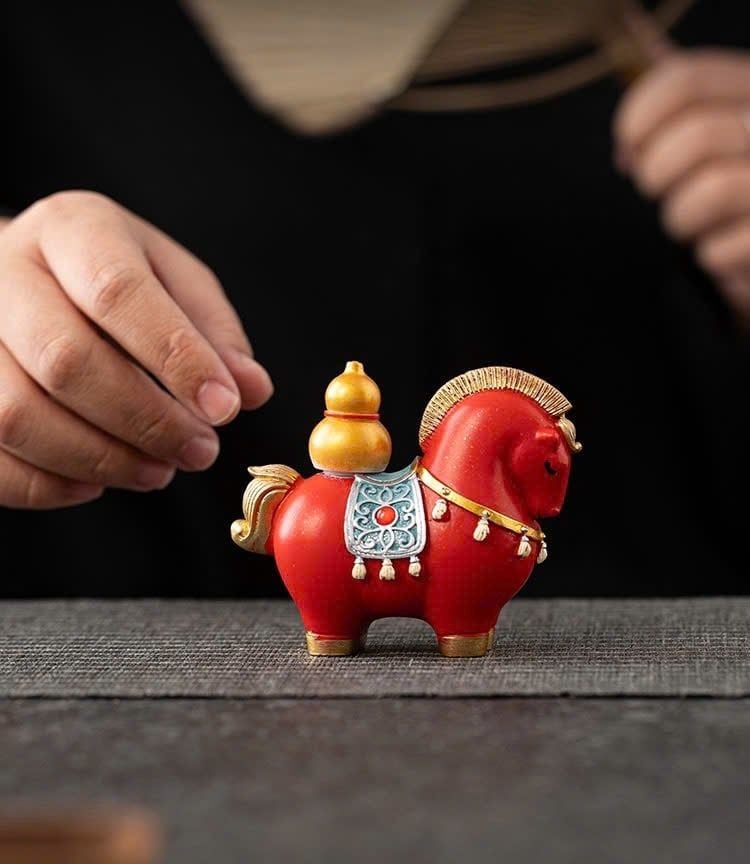  Bộ Ấm Trà Mã Đáo Cát Tường - Quà Tặng May Mắn 2026 