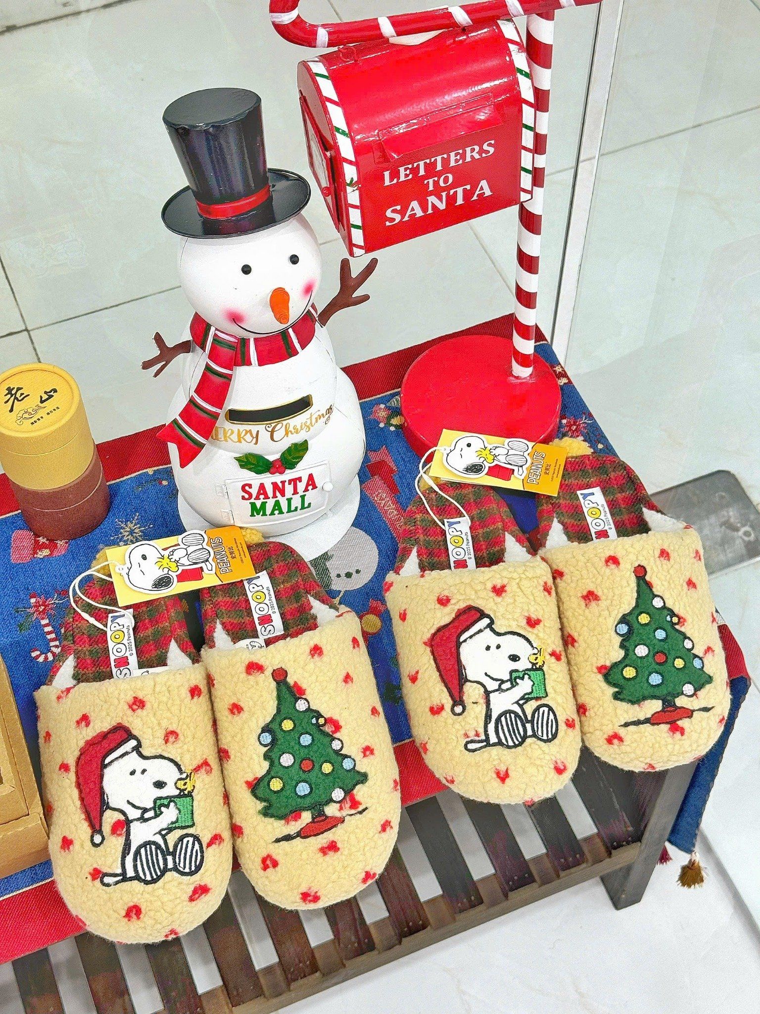  Dép Snoopy and Christmas Tree 