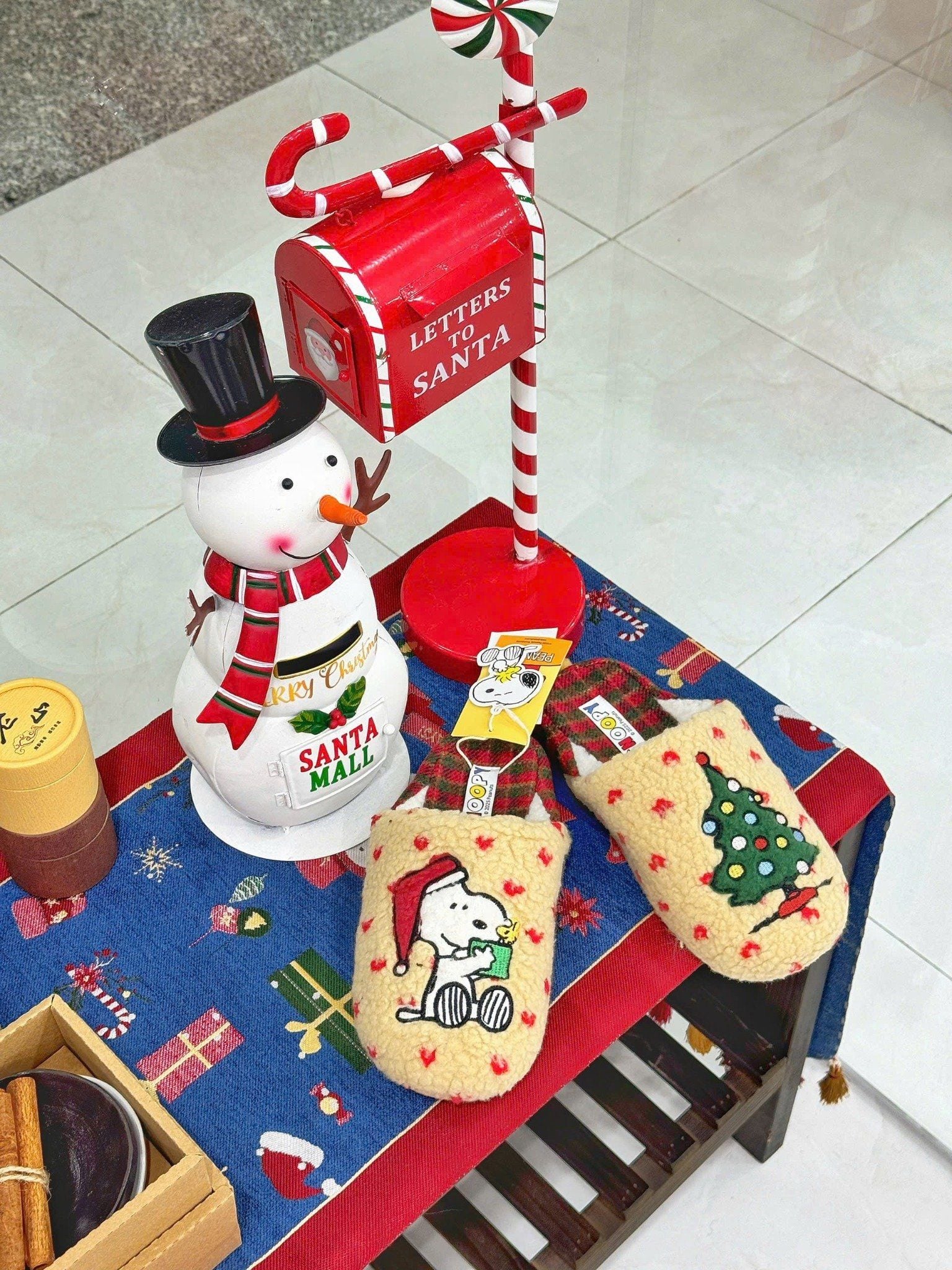  Dép Snoopy and Christmas Tree 