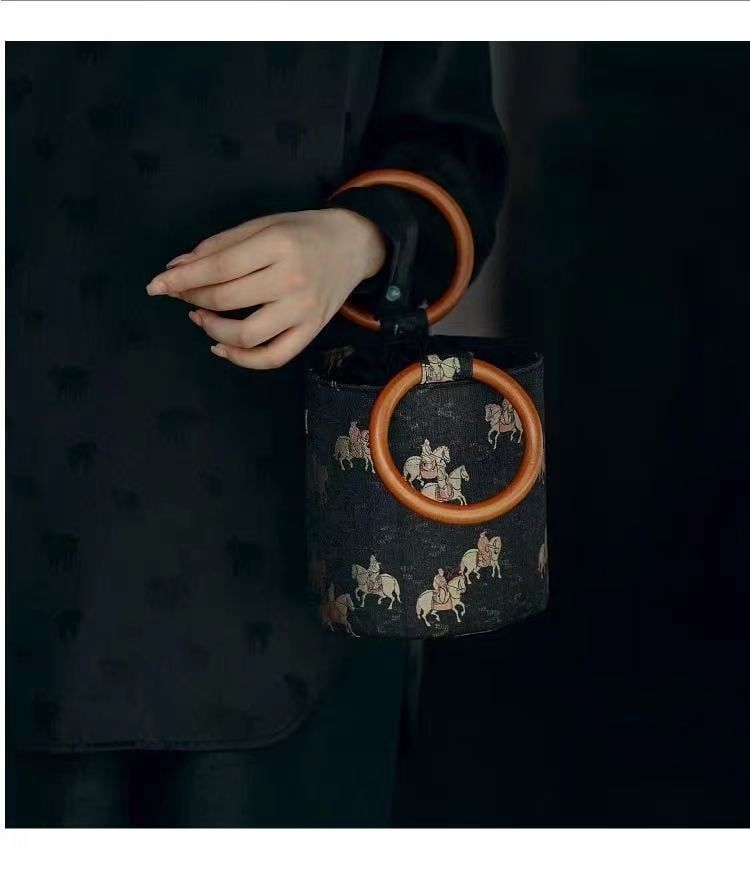  Túi Xách Bạch Mã Dạ Hành 