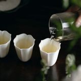  Chén Trà Ngọc Bích Vân Nổi 