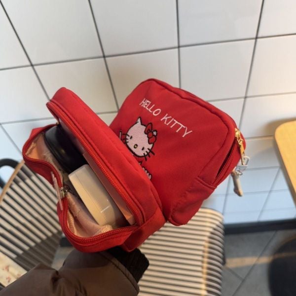  Túi Đựng Đồ Make Up Và Móc Khóa Hình Hello Kitty 