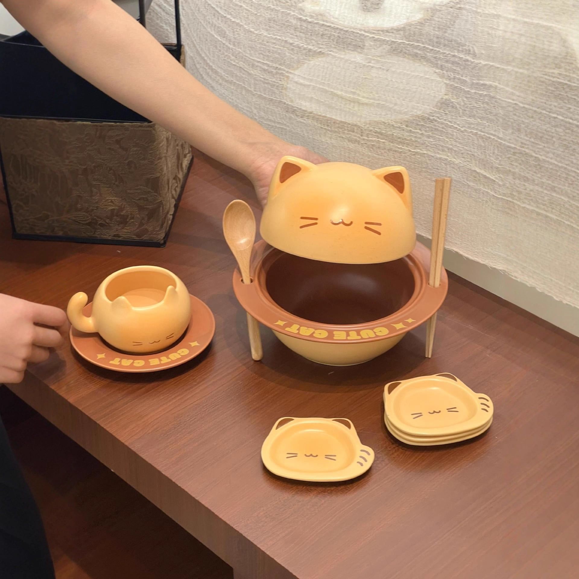  Bát Úp Mì Mèo Đĩa Bay 