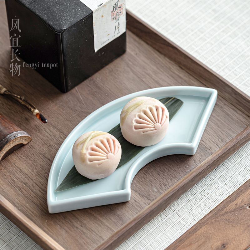  Đĩa Gốm Vân Mây 