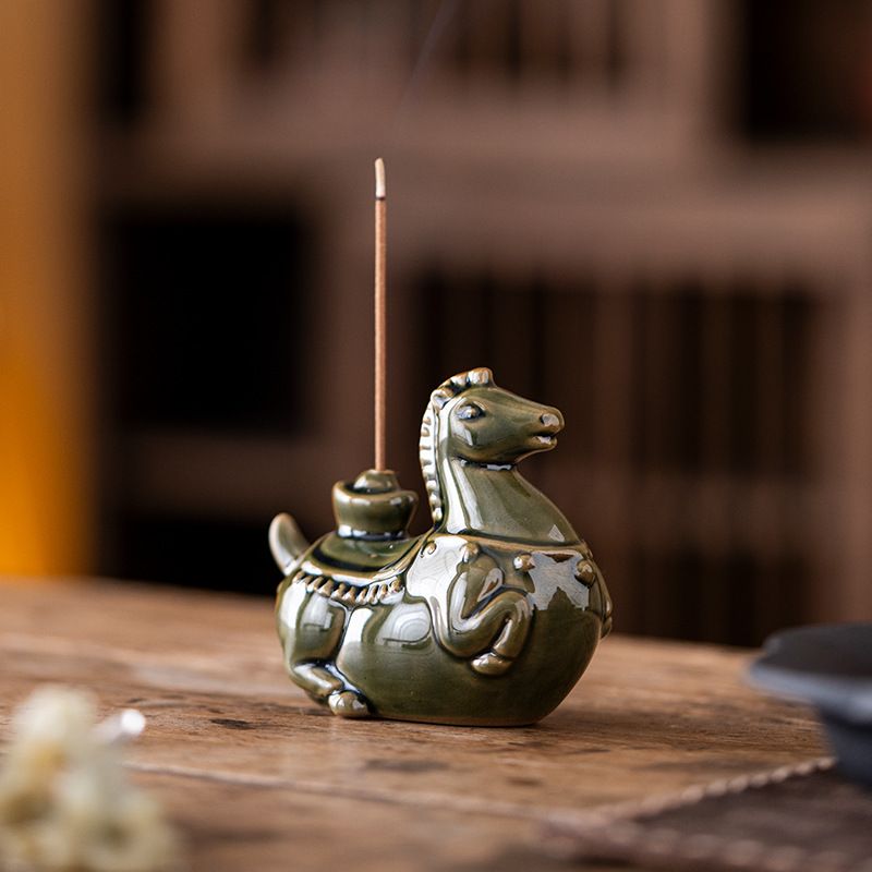  Đốt Trầm Ngọc Mã 