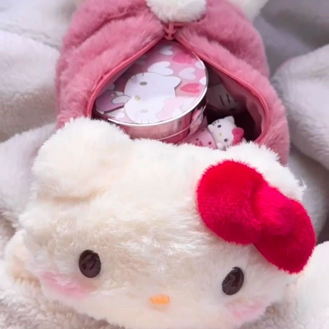  Túi Kitty Bông Xù 
