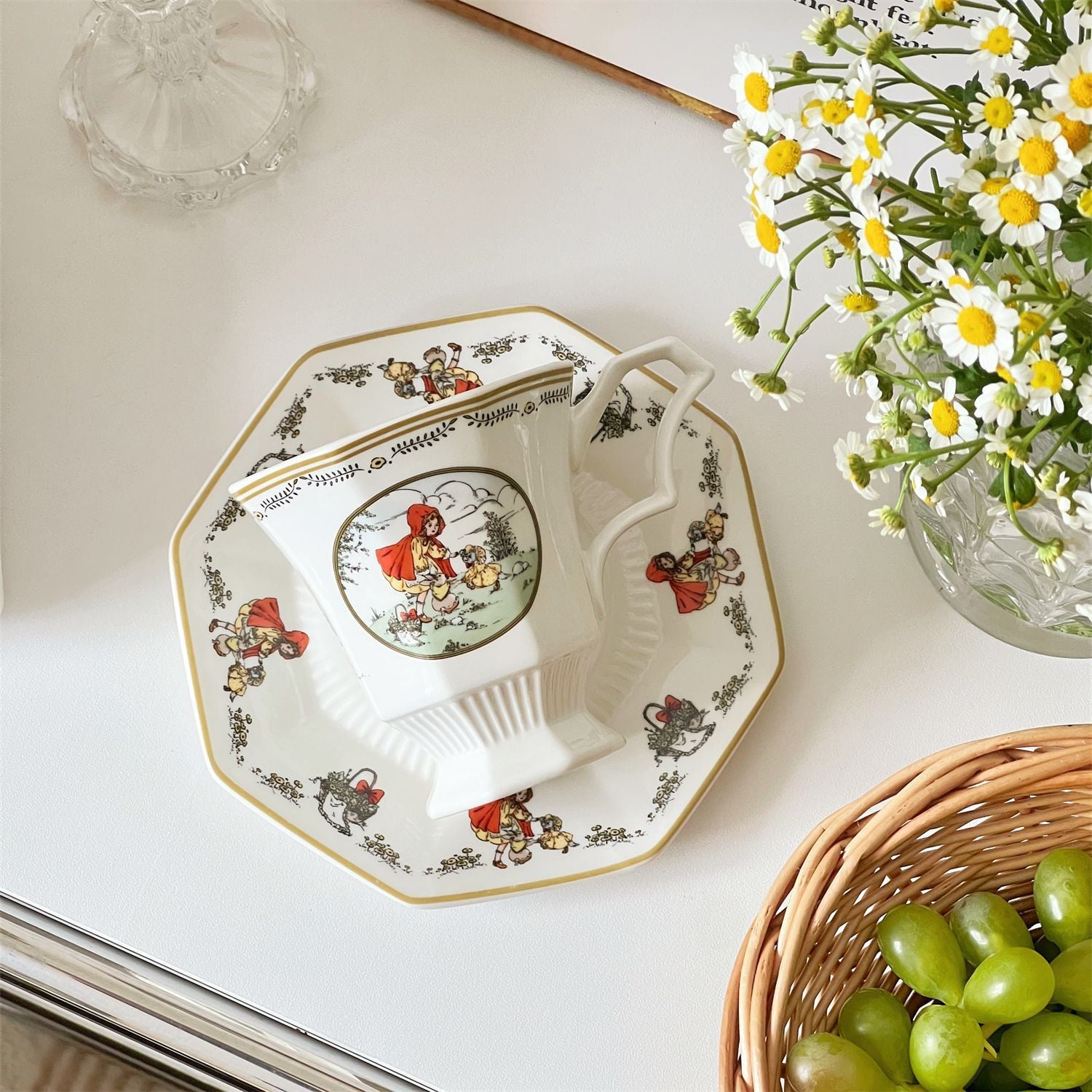  Set Tách Cô Bé Quàng Khăn Đỏ (Kèm Thìa) 