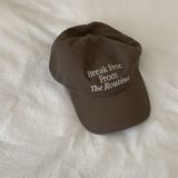  Mũ Lưỡi Trai Break Free From The Routine 