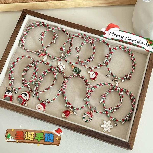  Vòng Tay Hoạt Hình Giáng Sinh 