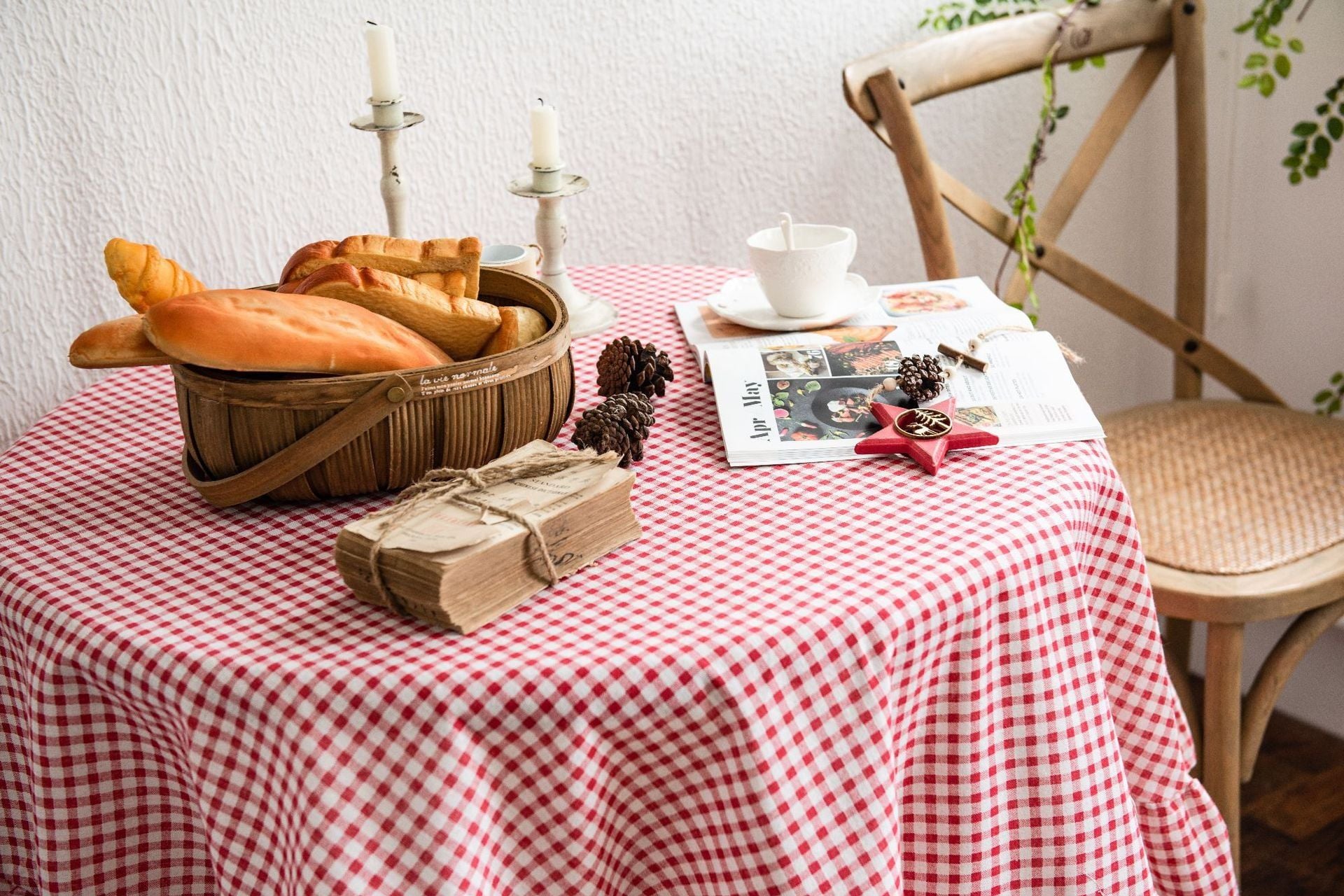  Khăn Trải Bàn Caro Đỏ IMAKI 