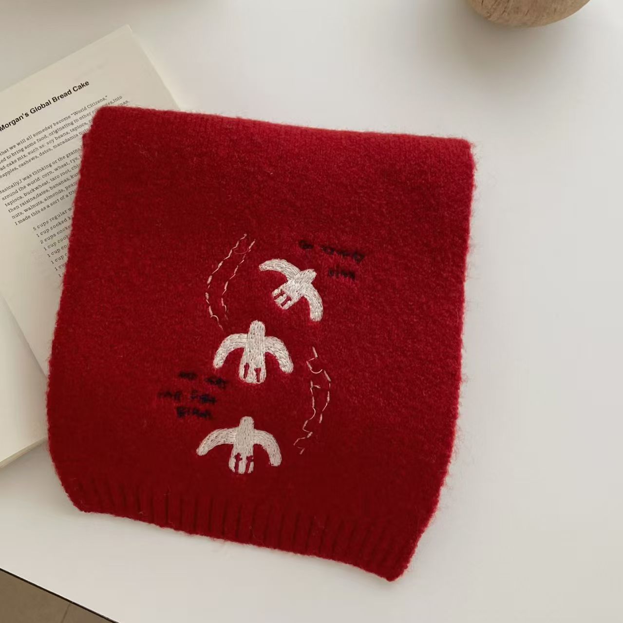  Khăn Len Thêu Hoạ Tiết Chú Chim 