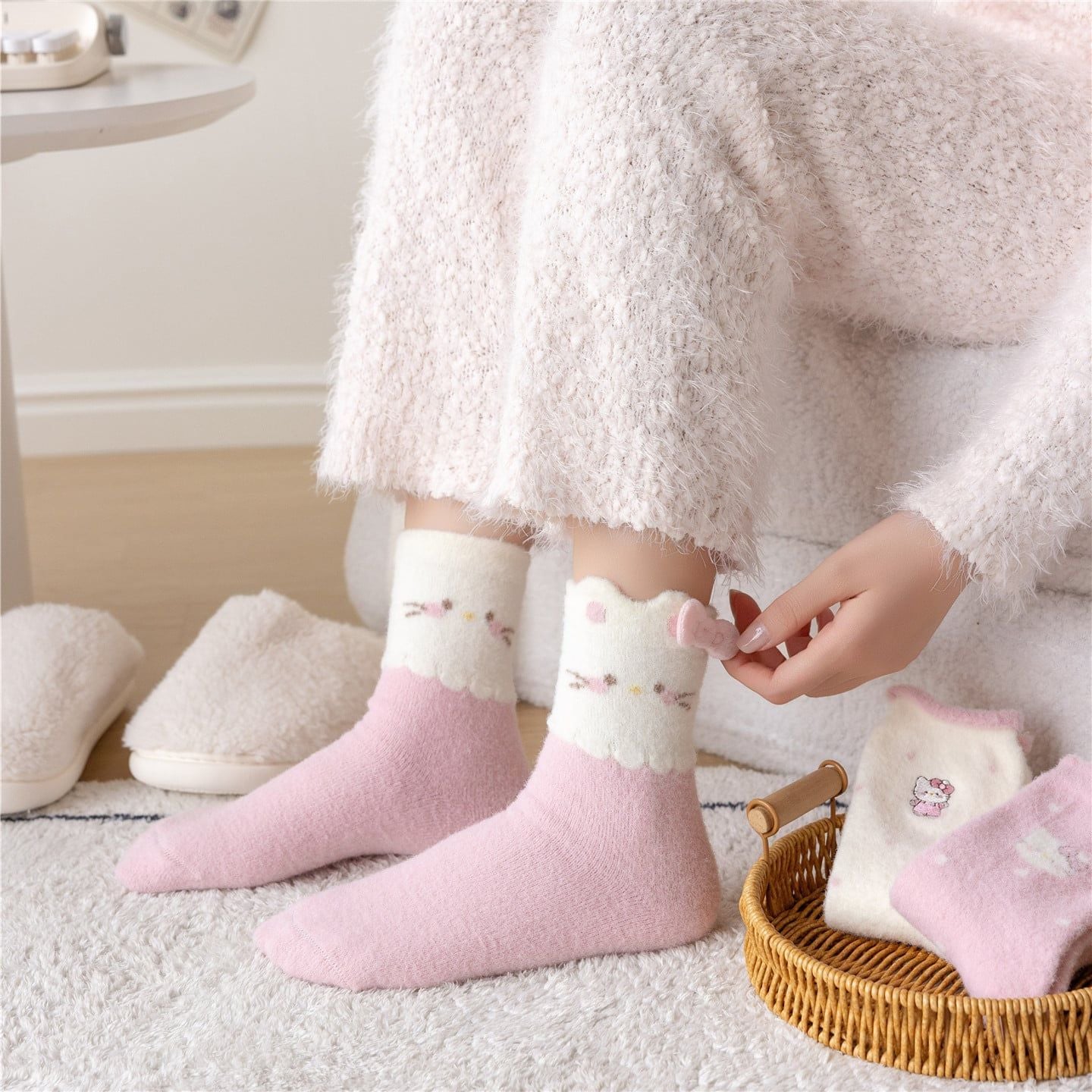  Tất Nhung Hello Kitty Hồng 