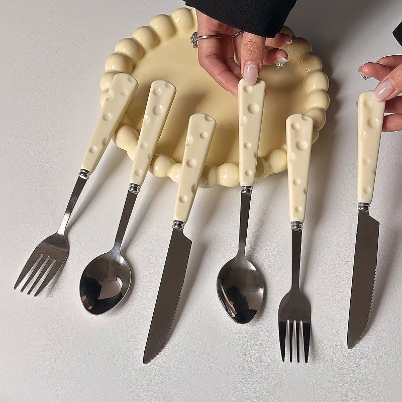  Dao, Dĩa, Thìa Phô Mai 