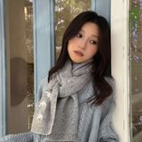  Khăn Len Thêu Hoạ Tiết Chú Chim 