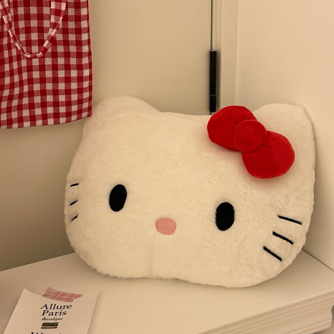  Gối Bông Hello Kitty 