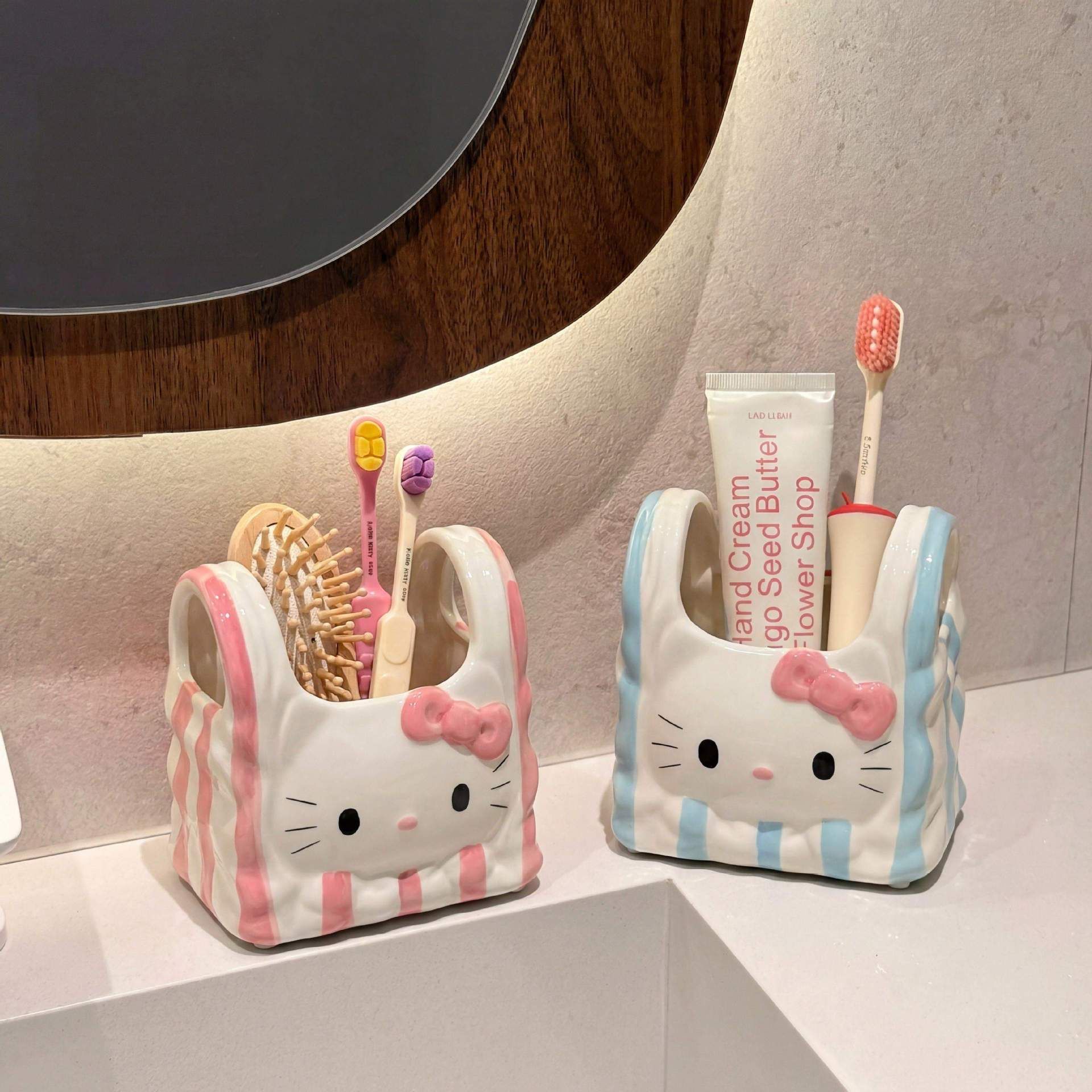  Hộp Đựng Đồ Hello Kitty 