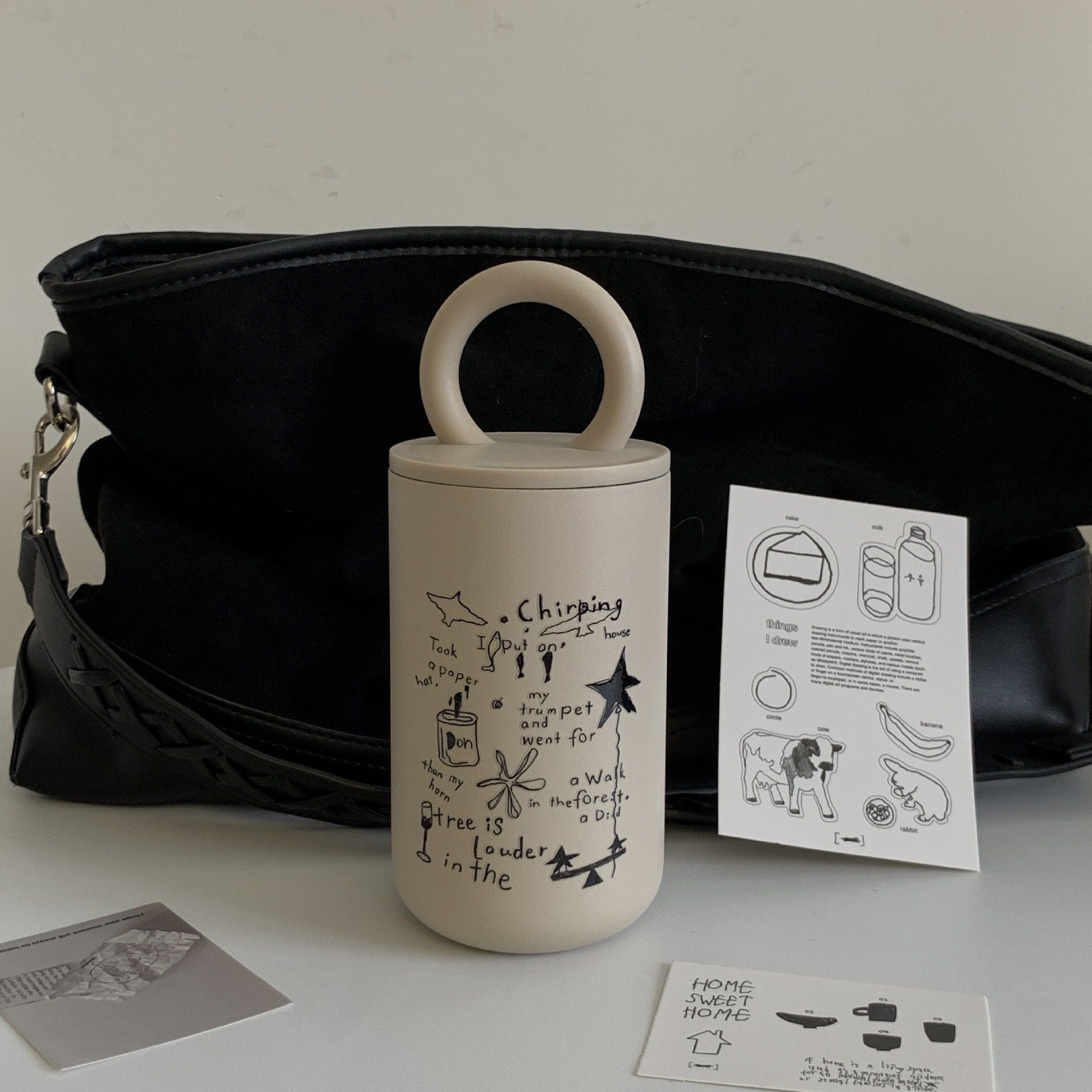  Cốc Giữ Nhiệt Doodle Quai Tròn 