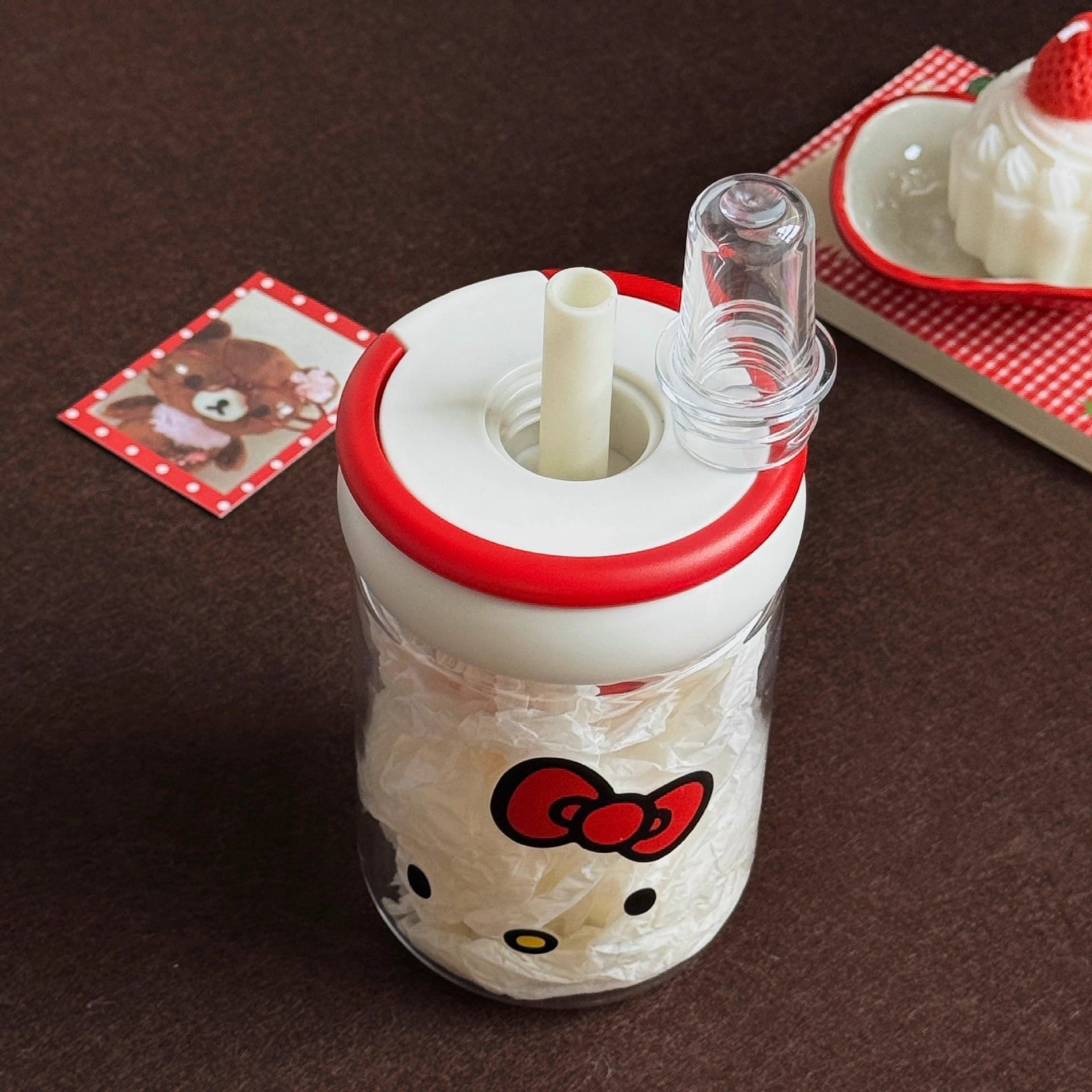  Bình Nước Hello Kitty Quai Đỏ 