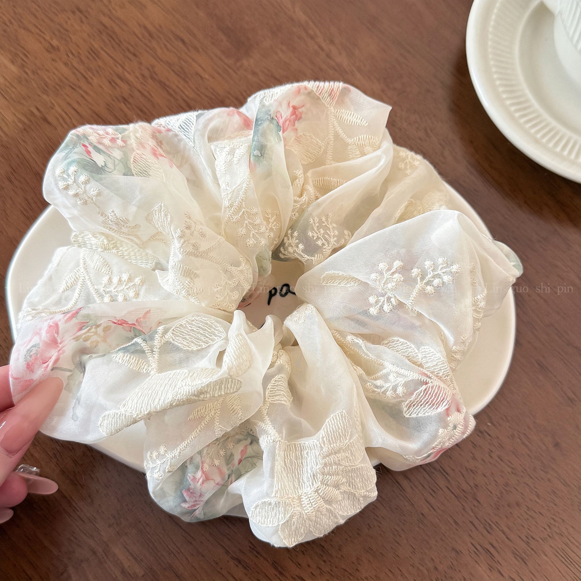  Scrunchie Hoa Sương 